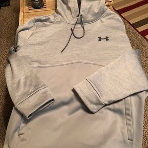 Men’s Under Armour storm1 hoodie.